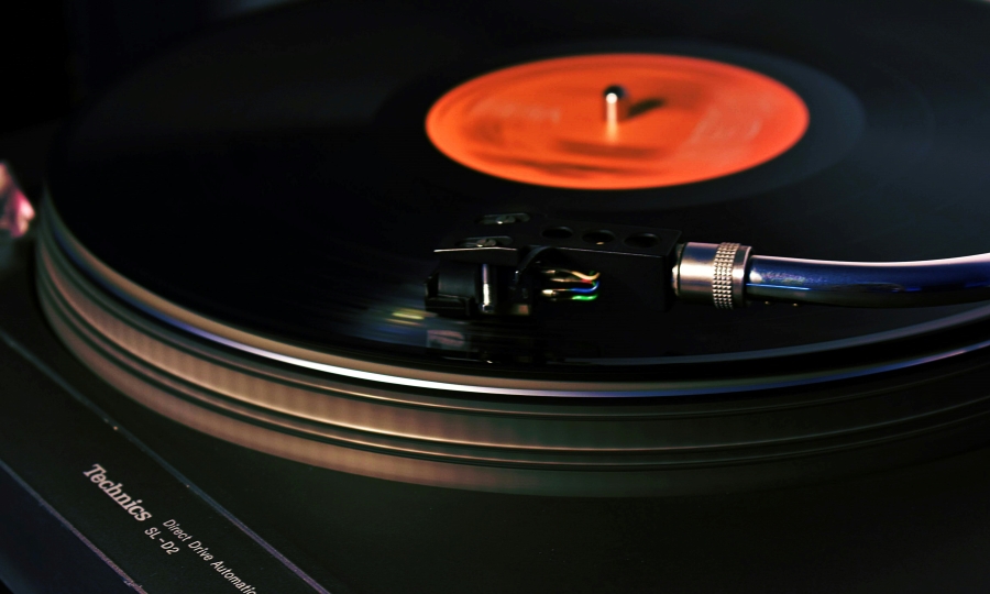 Audio listening and acoustic production scene